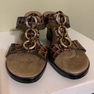 Dr. Scholls feel crazy good Wedge Sandals Size 8 1/2 M